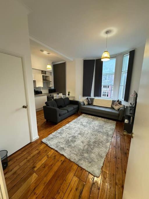 Sleep 6 -Sheffield-George Street Gs202 Apartman Kültér fotó