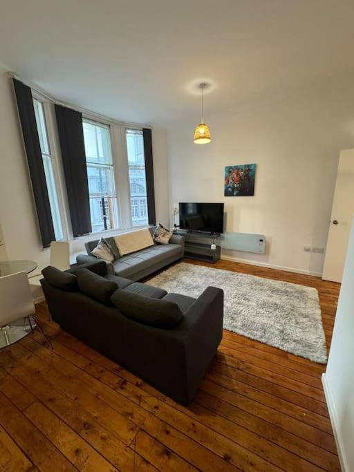 Sleep 6 -Sheffield-George Street Gs202 Apartman Kültér fotó