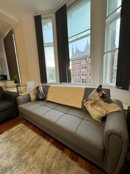 Sleep 6 -Sheffield-George Street Gs202 Apartman Kültér fotó